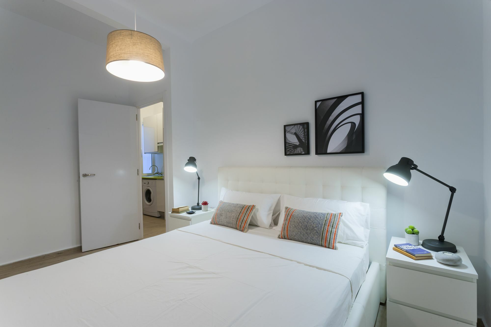 Dobo Rooms Ronda De Segovia Мадрид Екстериор снимка