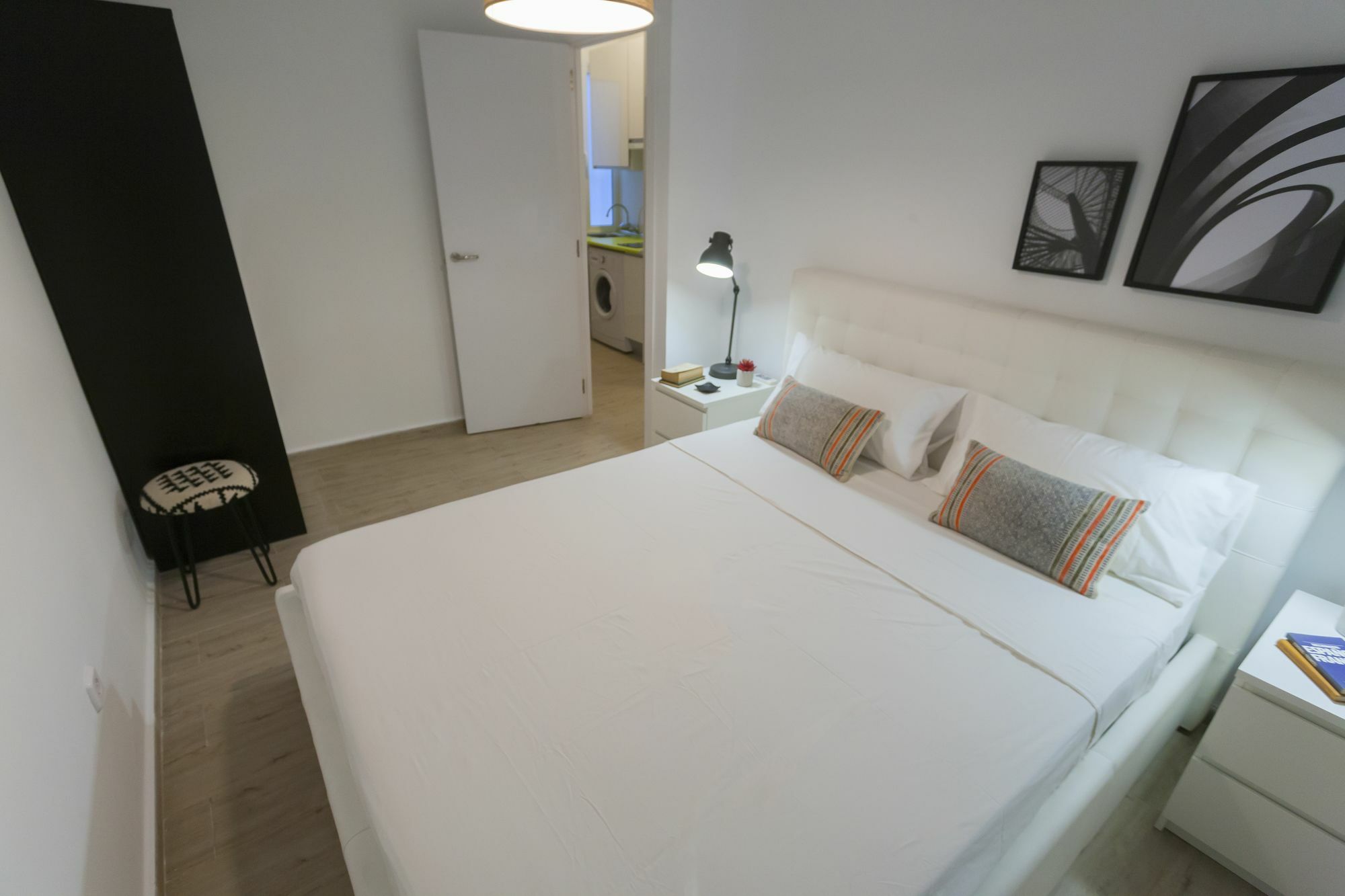 Dobo Rooms Ronda De Segovia Мадрид Екстериор снимка