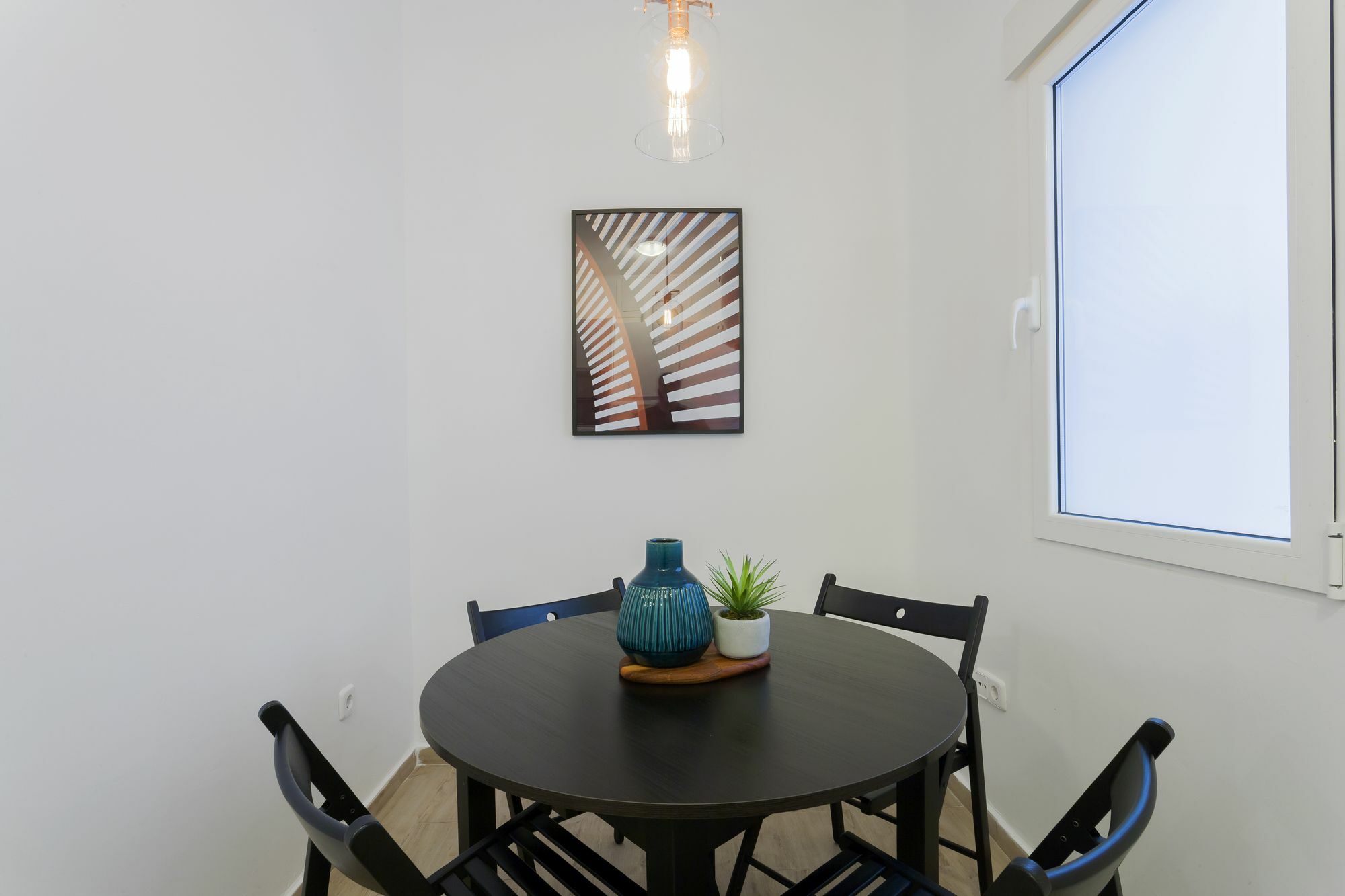 Dobo Rooms Ronda De Segovia Мадрид Екстериор снимка