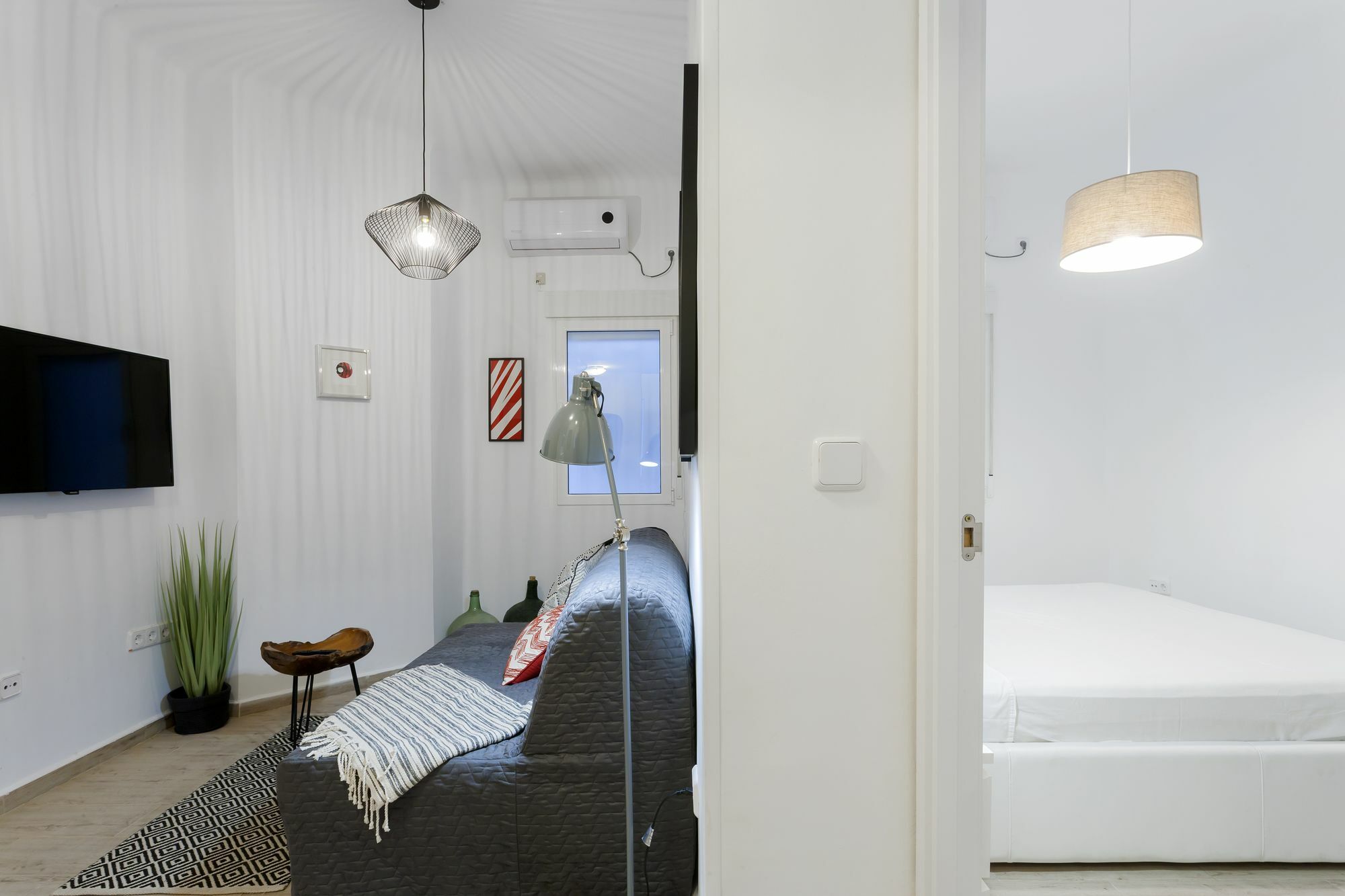 Dobo Rooms Ronda De Segovia Мадрид Екстериор снимка