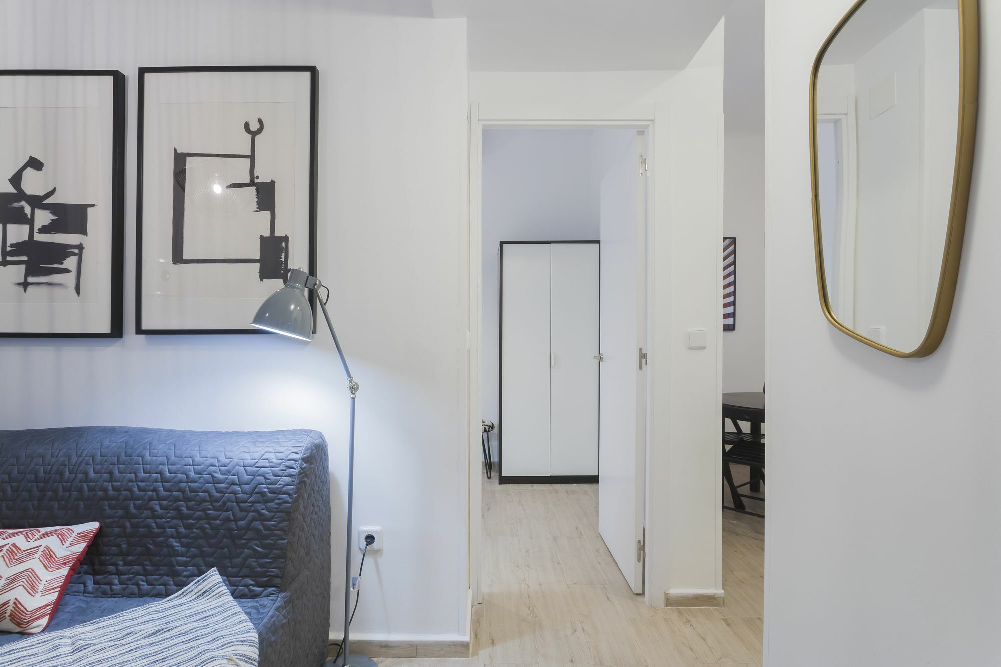 Dobo Rooms Ronda De Segovia Мадрид Екстериор снимка